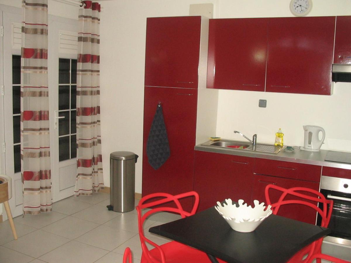 Appartement Petit Paradis à Morne la Valeur Extérieur photo