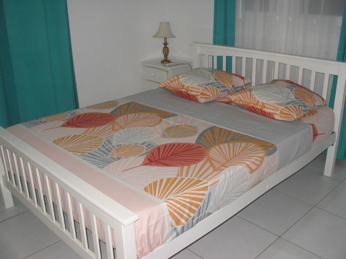 Appartement Petit Paradis à Morne la Valeur Extérieur photo